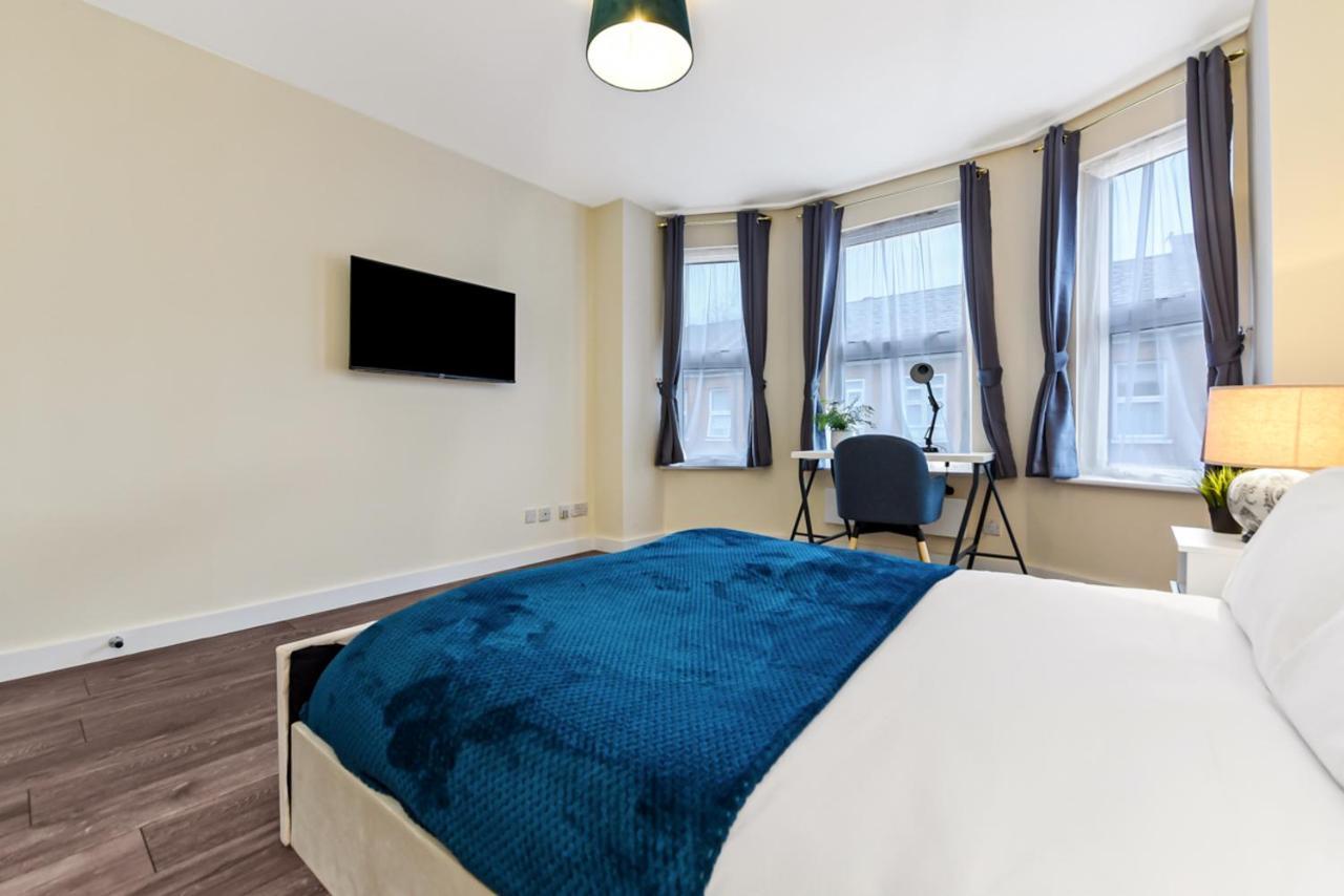 Family Friendly, Zone 2, 2 Beds, Overground London Kültér fotó