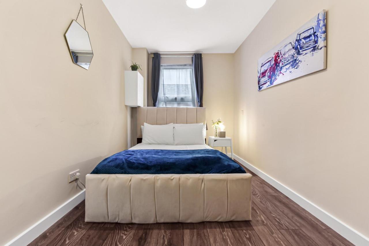Family Friendly, Zone 2, 2 Beds, Overground London Kültér fotó