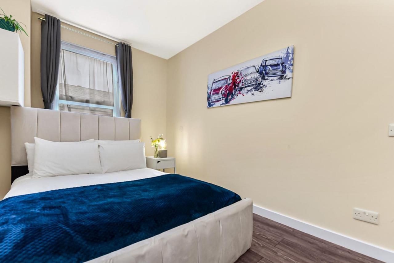 Family Friendly, Zone 2, 2 Beds, Overground London Kültér fotó